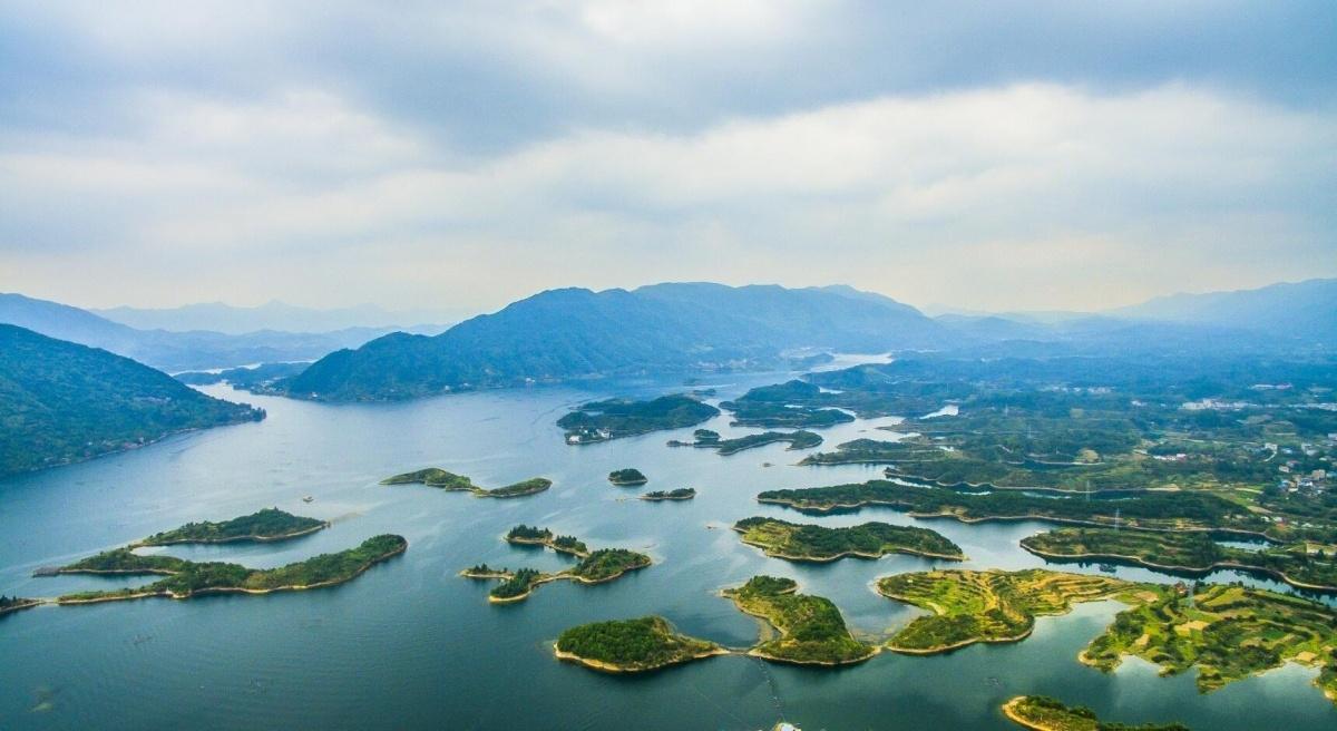 暖阳下的湖北小城友情篇章