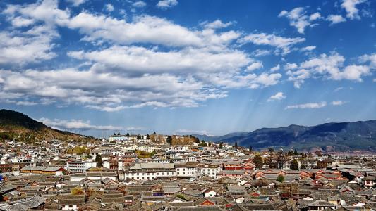 云南，风景秀丽，人文荟萃——致尊敬的听众朋友们