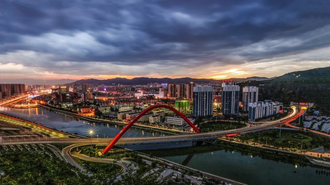 张家口，亲爱的听众朋友们，与您共享美好时光